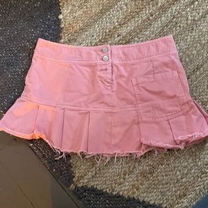 Y2K pink mini skirt